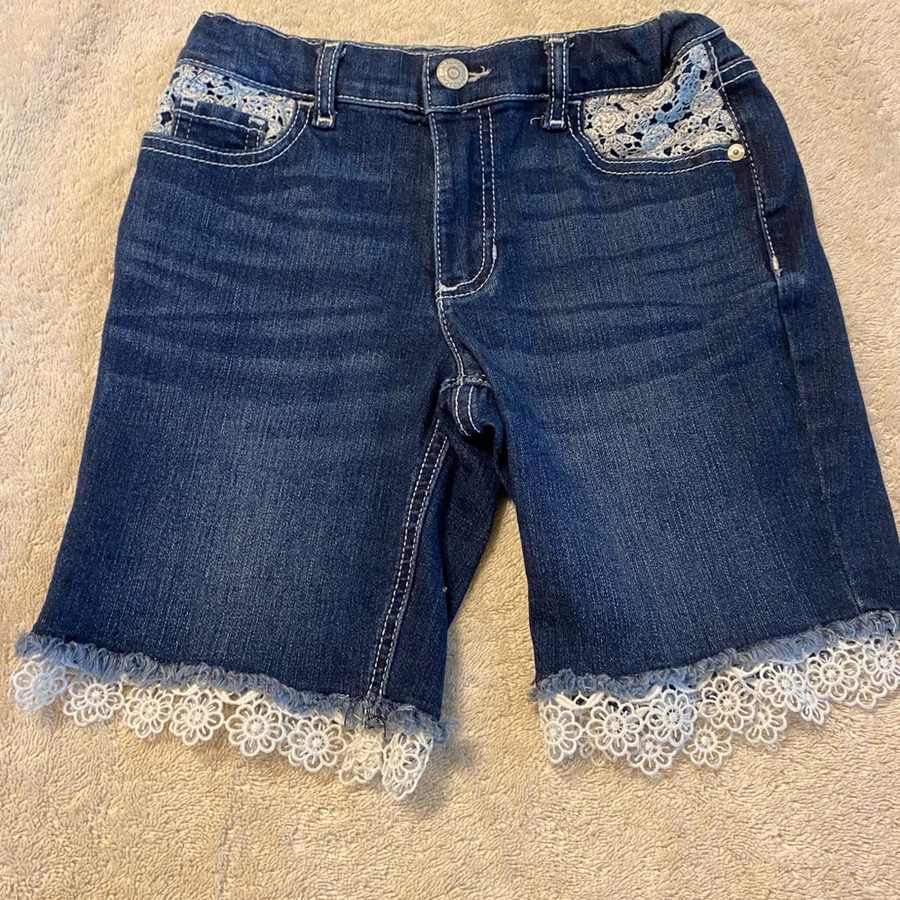 Girls Jordache size 10 Jean shorts with lace inserts and hem
